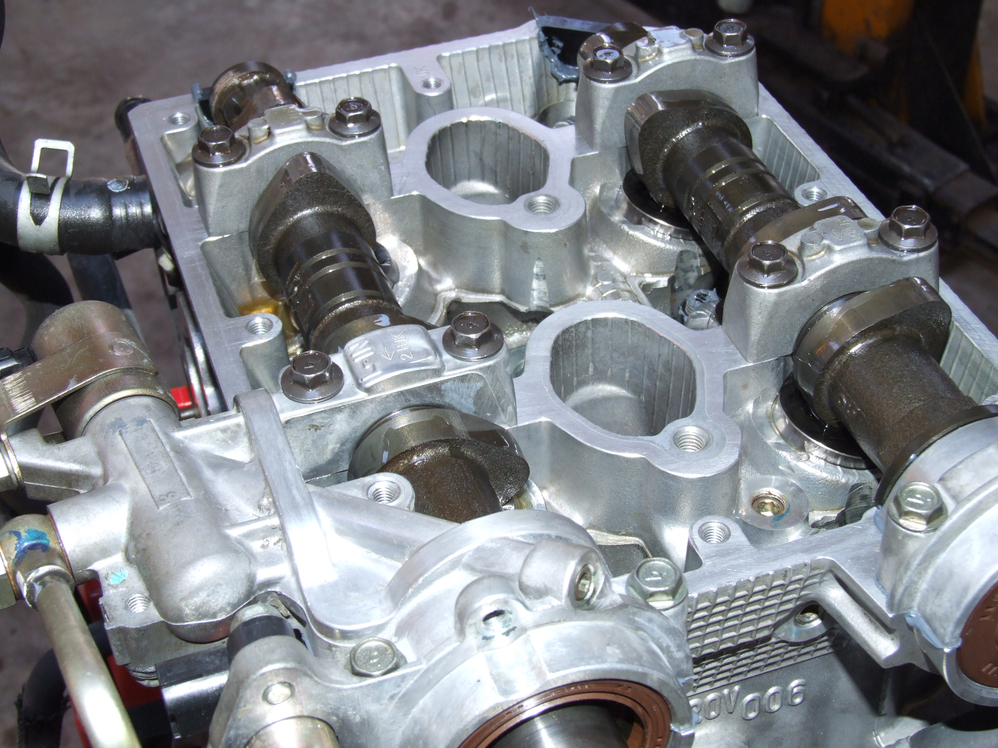 Subaru 2.5 Engine rebuild cylinder heads